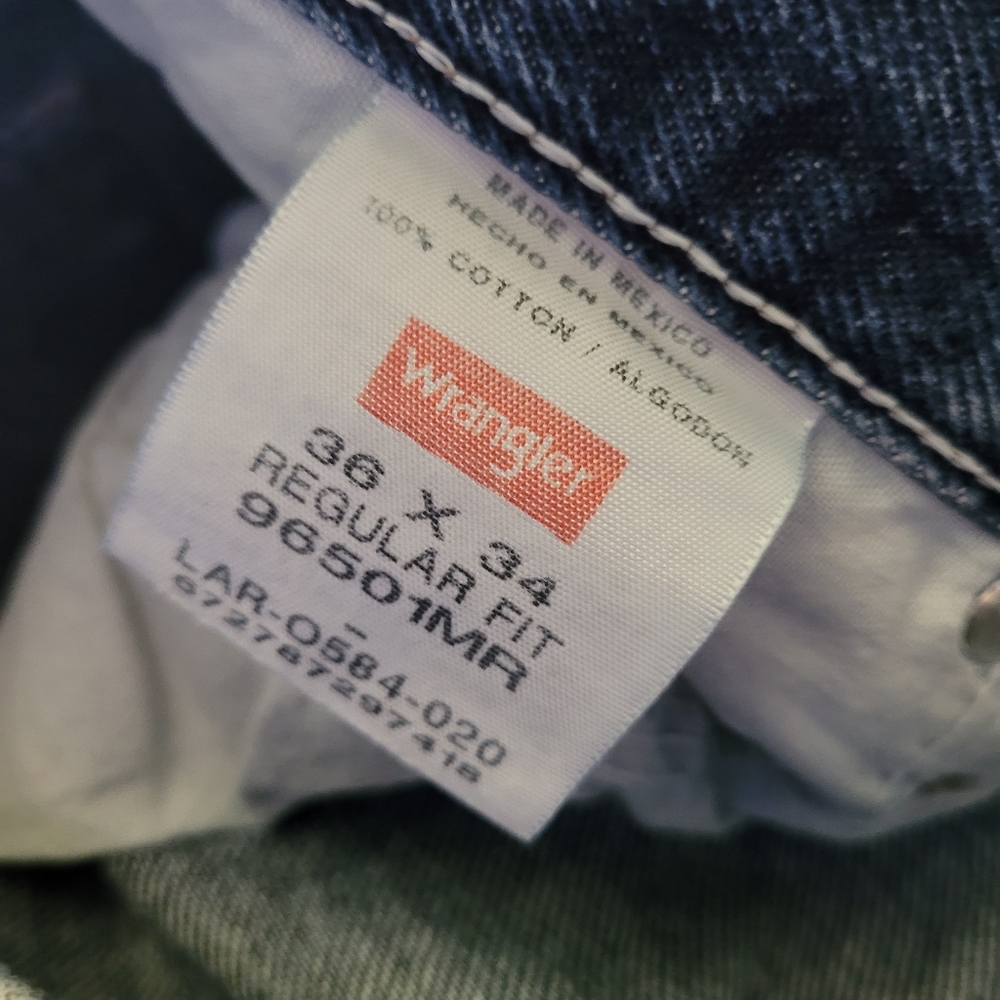 Wrangler | Jeans - Picture 2 of 3